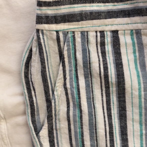 Never worn, linen and viscose blend roll tab, straight leg pants.  Size S - Picture 3 of 7